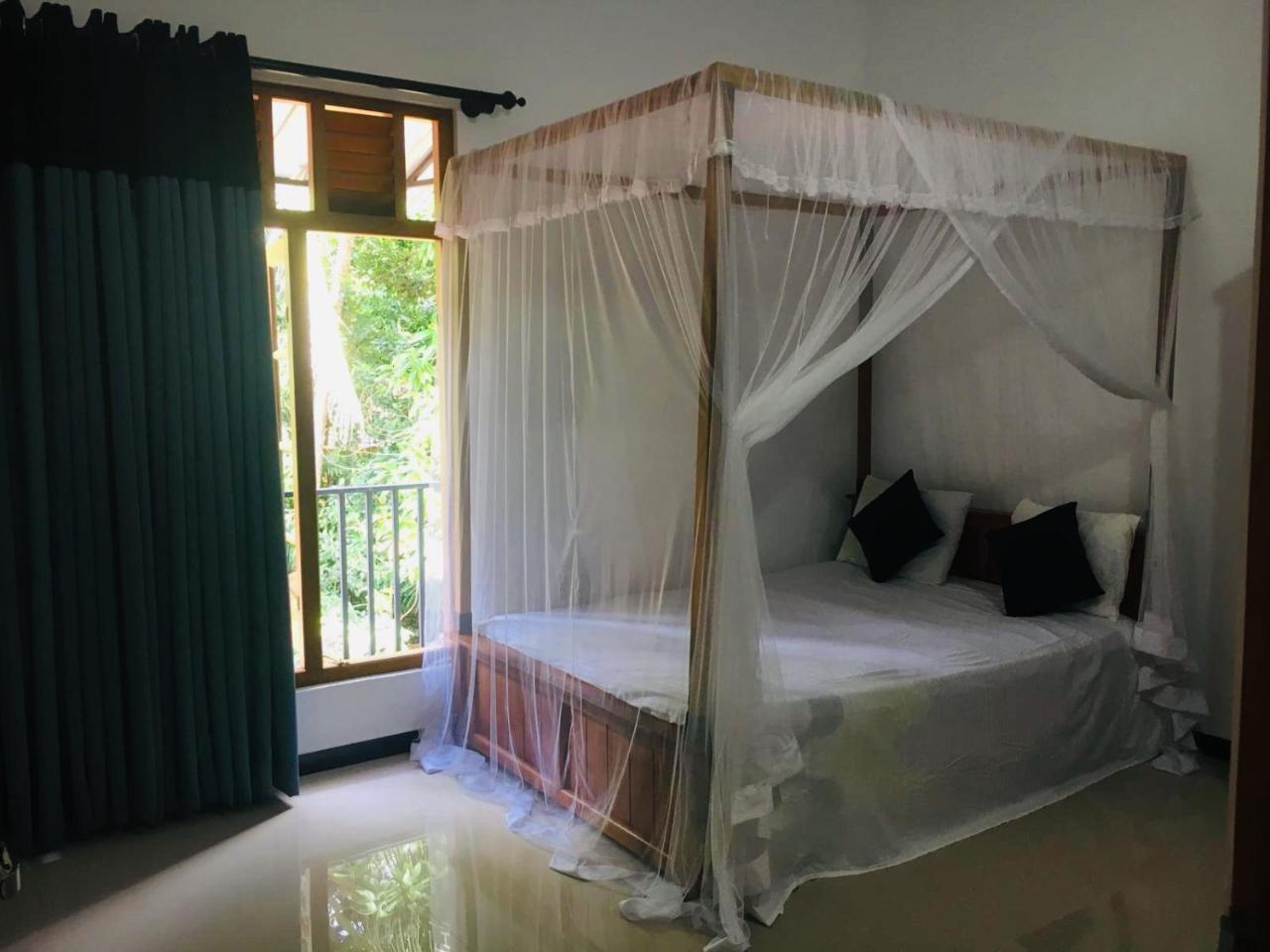 Casa Blanca Hotel Ahangama Buitenkant foto