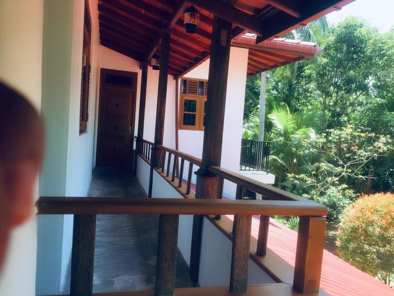 Casa Blanca Hotel Ahangama Buitenkant foto